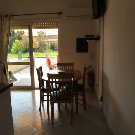 One Bed Apartment, 80g Pizzo Beach Club Italy